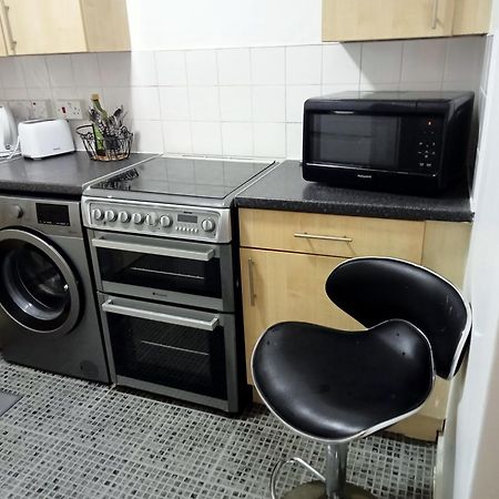 Studio Apartment In London, Bethnal Green Εξωτερικό φωτογραφία