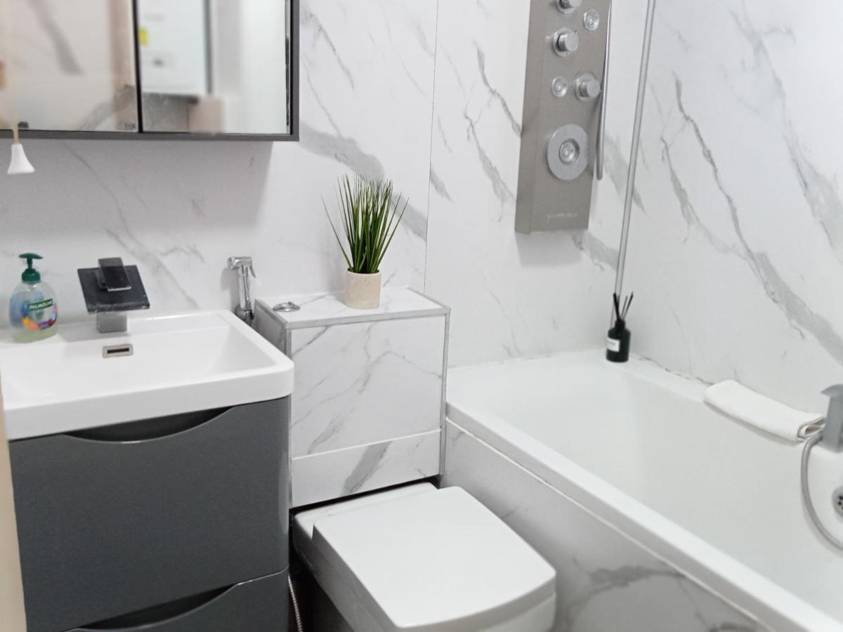 Studio Apartment In London, Bethnal Green Εξωτερικό φωτογραφία