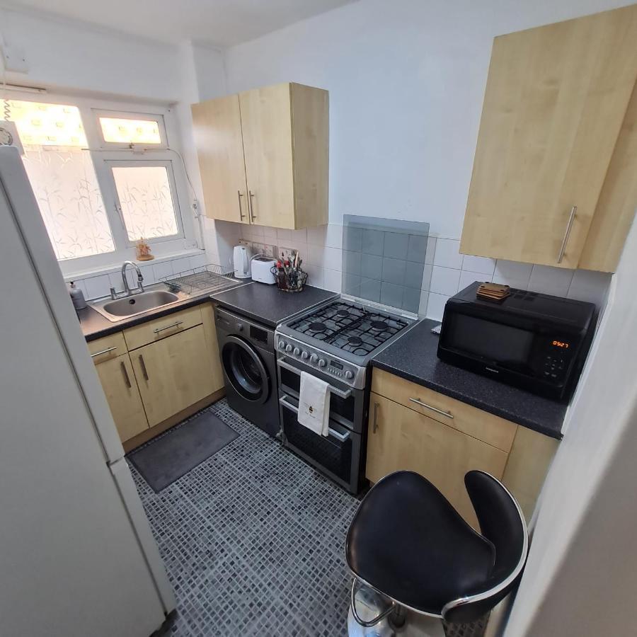 Studio Apartment In London, Bethnal Green Εξωτερικό φωτογραφία