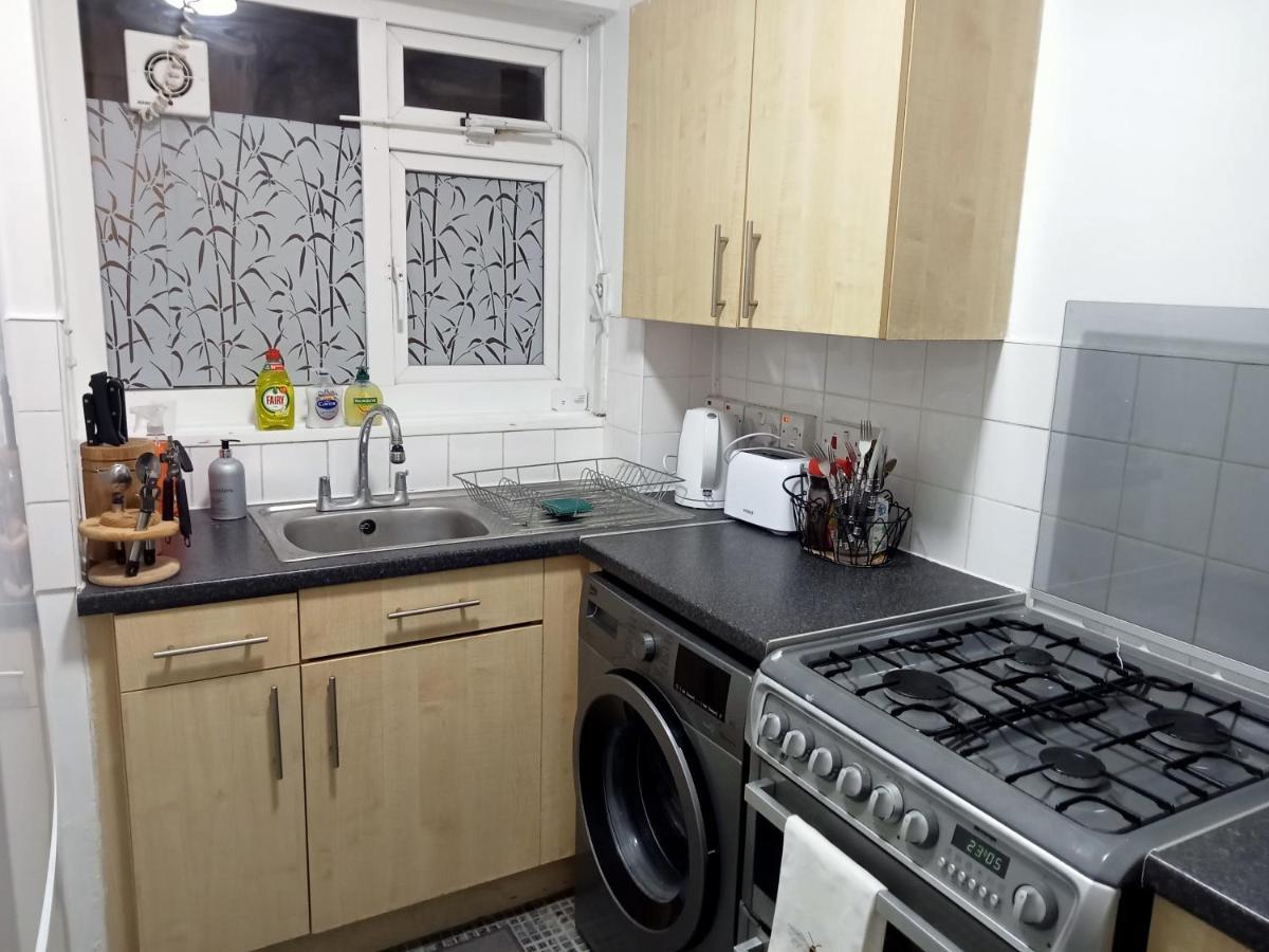 Studio Apartment In London, Bethnal Green Εξωτερικό φωτογραφία